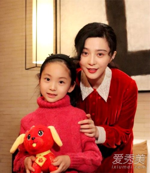 范冰冰与堂妹合照是怎么回事 范冰冰堂妹是谁个人资料照片