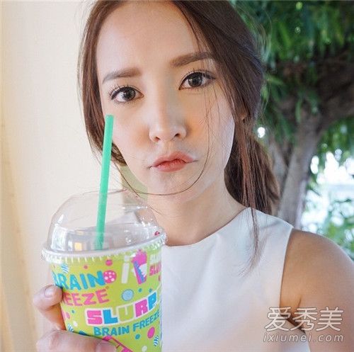 九十年代一脱成名的20位性感片女星