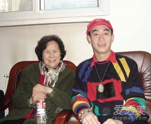 六小龄童纪念杨洁是怎么回事 六小龄童纪念杨洁为什么会被骂