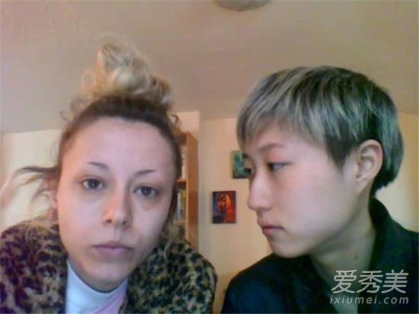 С��Ů�����ϰ���ʲôԭ�� С��ŮΪʲô���ϳ����ְ�