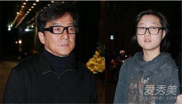 С��Ů�����ϰ���ʲôԭ�� С��ŮΪʲô���ϳ����ְ�