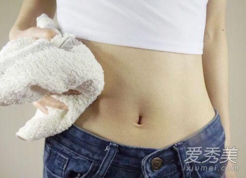 炒盐怎么热敷 炒盐热敷肚脐的功效