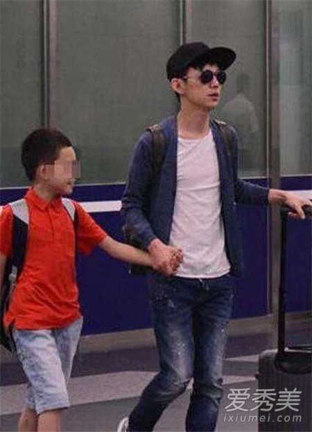 何炅老婆王菁个人资料 何炅老婆王菁婚纱照