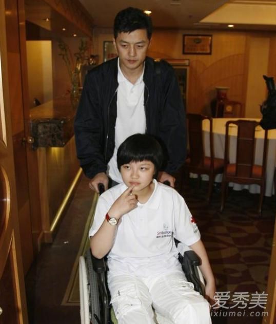 李亚鹏王菲旧照是怎么回事 李亚鹏王菲旧照长什么样子