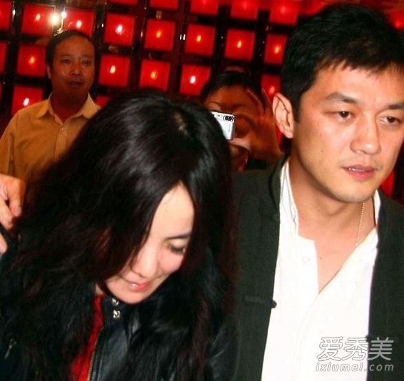 李亚鹏王菲旧照是怎么回事 李亚鹏王菲旧照长什么样子