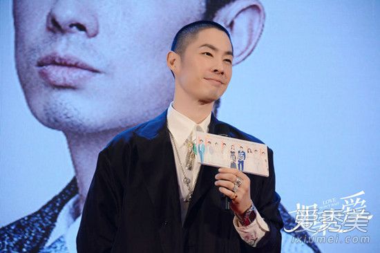 ��������Ӿ����и������� ��������������������������ָ��