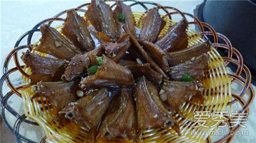 Ů�������ߵ��ж�����ô���� �����ߵ���ʲô����