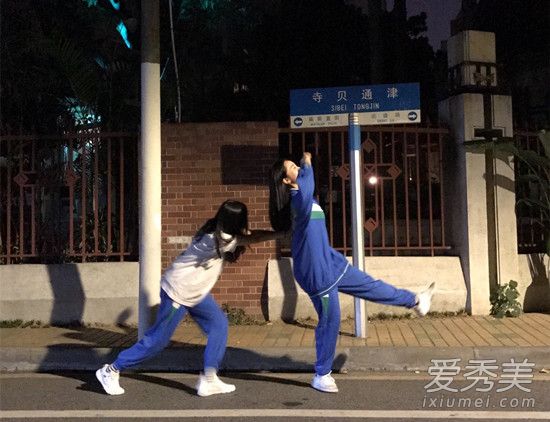 �߿���һ�촩ʲô��ɫ �߿���ʲô��ɫ���·�