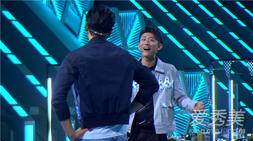 ��������װ�ǿ����˭ ��������װ�ǿ����