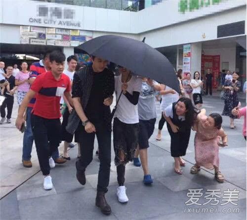 ������Ů��׷�ſ�����ô���� ����Ϊʲô��Ů��׷�ſ�