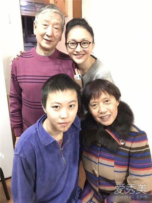 窦靖童周迅同性恋是真的吗 窦靖童周迅天涯扒皮