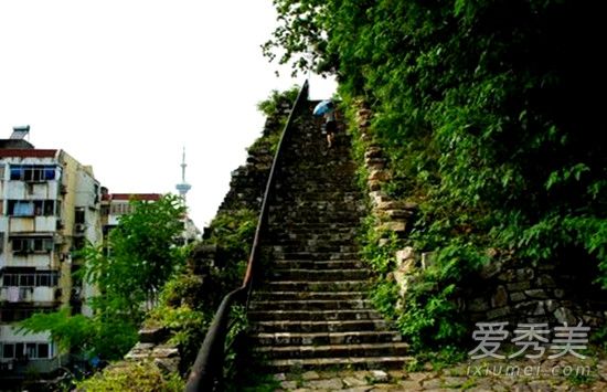 �Ͼ�ʮ����լ �Ͼ���լ������ʬ�������ع�