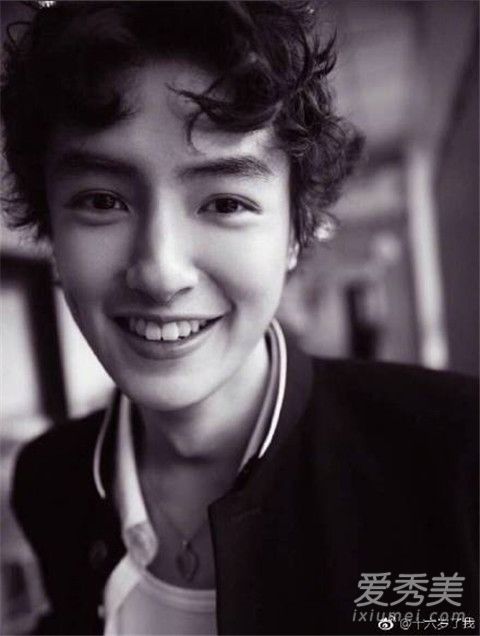 �ٺ�����͢�������� �ٺ�΢����������Ů����Ƭ����