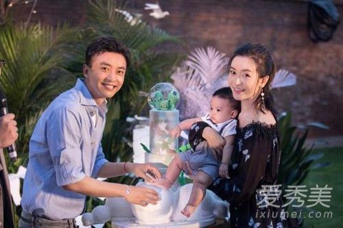 李佳航儿子百日宴是怎么回事 李佳航儿子叫什么名字