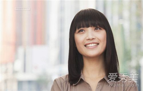 阿司匹林洗头发能变黑吗 阿司匹林洗头发放多少