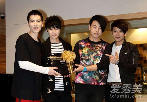 ��������������ǰ�����ʲô�� ����������ǰ��������ʲô��ʽ���