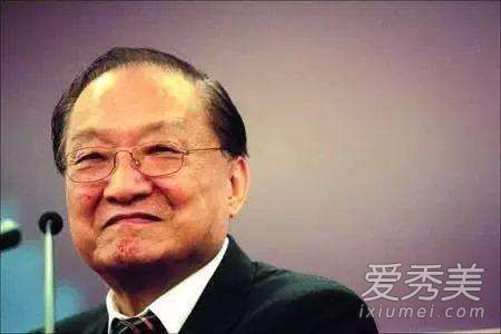金庸去世是怎么回事 武侠泰斗金庸去世是真的吗