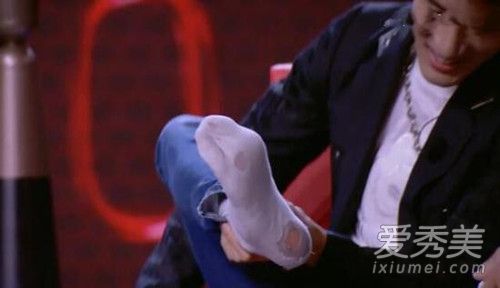 王力宏袜子怎么回事 王力宏袜子什么情况
