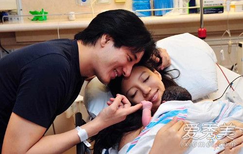 王力宏袜子怎么回事 王力宏袜子什么情况