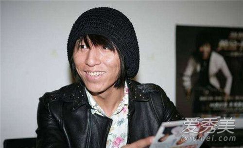 ����ͬ��Ů�Ѻ�ĳĳ��˭ ��ʱ��������Ƭ�ع�