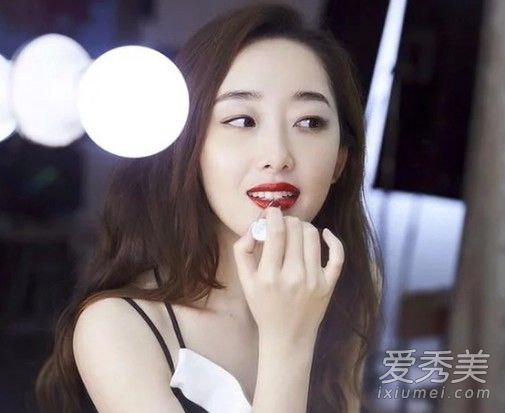 蒋梦婕道歉网友不买单 一个巴掌拍不响究竟是不是直男癌