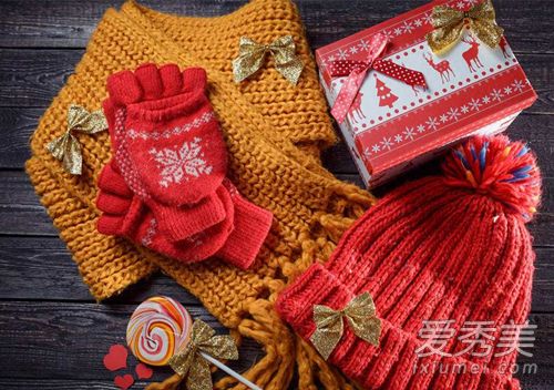 ������Ů��Χ������ʲô��˼ ������Ů��Χ����Ԣ��