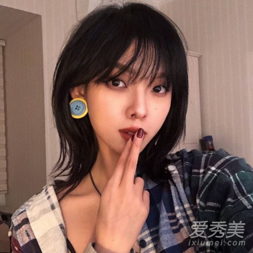 如何自己剪发尾 自己剪发尾的简单方法