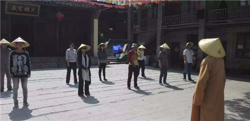 �ٹ������Ŷ��ɾ����� �ٹ��Ŷ������Ÿɾ�