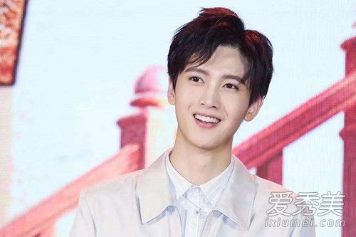 陈宥维女朋友是谁 陈宥维女朋友沈嘉莹的照片资料