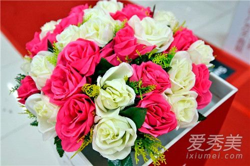 ��ɫ���˽���ʲô�� ��ɫ���˽���ʲô����