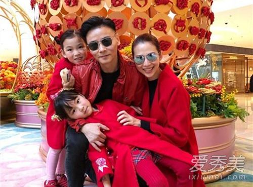 ������!���ٷ�СŮ������ �⵽���Ǹ�ʲô��?