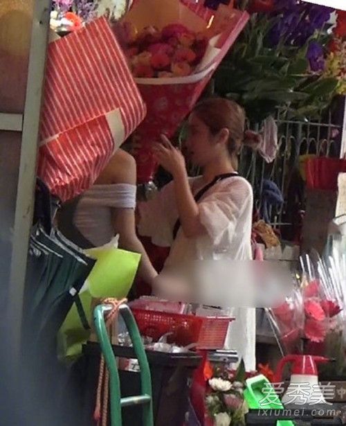 ���龡������������ô���� ���龡Ů����˭����������Ƭ����