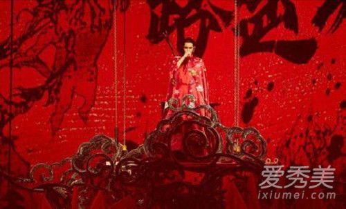 吴亦凡回复杨超越 这到底是个什么梗?