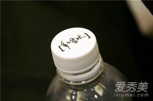 每天喝4升水可能会中毒 喝水中毒是什么症状