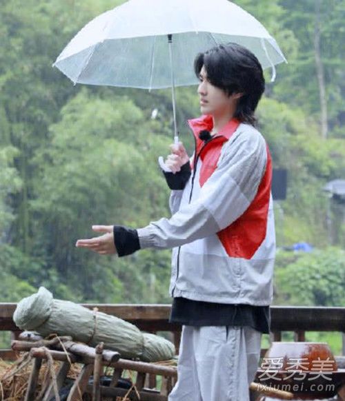 吴亦凡在线征婚 这到底是个什么梗?