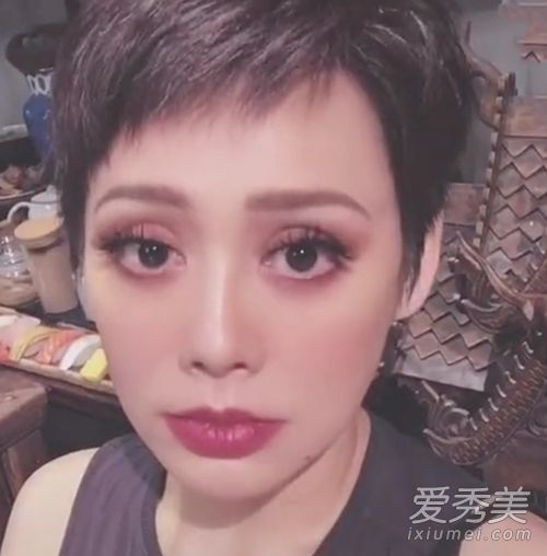 宁静最长睫毛挑战 这到底是个什么梗?