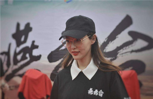 �������ݵ�10�����ŵ��Ӿ� �������ݵ��Ӿ����