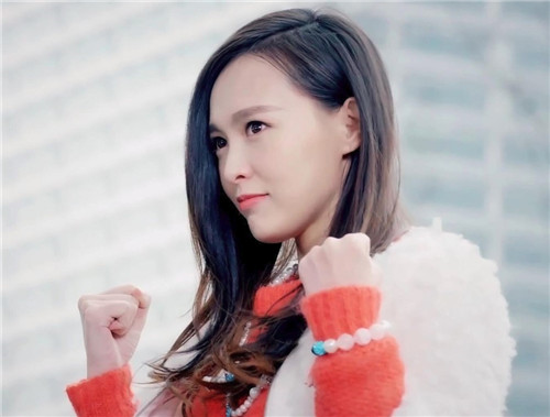 �������ݵ�10�����ŵ��Ӿ� �������ݵ��Ӿ����