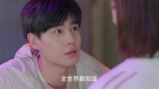 �����������Ϻ�һ�����Ա�� �����������Ϻ�һ��������￴