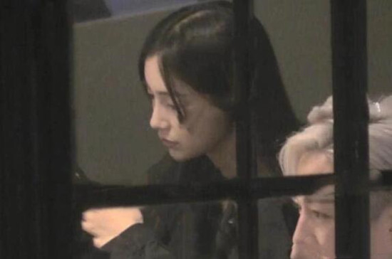 angelababy���ڳ�������ô���� angelababy�����������