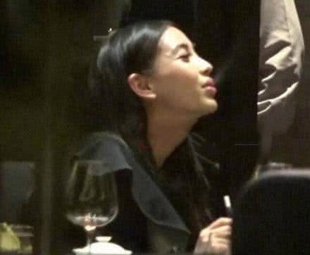 angelababy���ڳ�������ô���� angelababy�����������