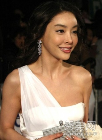 ����Ů����Ǳ����ϸ�� ���а���Ů���������