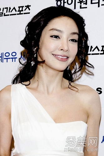 ����Ů����Ǳ����ϸ�� ���а���Ů���������