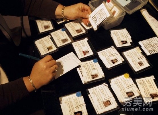 ʵ������ɳĮ��Ĺ��Ϻ����