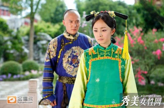 《宫锁心玉》杨幂冯绍峰新婚吻照曝光
