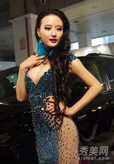 曹阳露点走红 盘点2012性感美胸车模