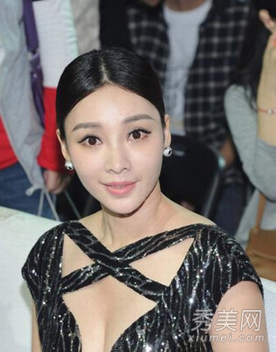 ��ܿ�۷���40�� Ů�Ǿ�㤷��ղҲ��̶�