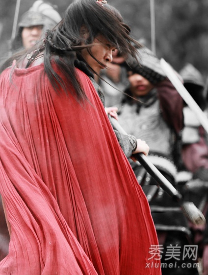 �������������¾��� Ů������԰���������ع�