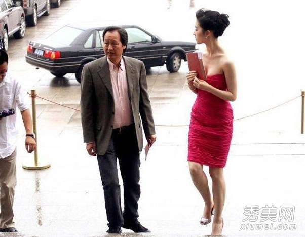 ��Ů����ɵ����� ����Ƹɵ��½�ɶ���谮�м�