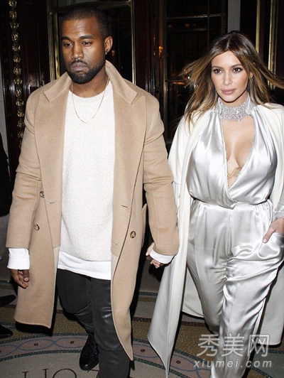 15��Ů�ǰ������⴩ �߹�¶�㲻�ں�